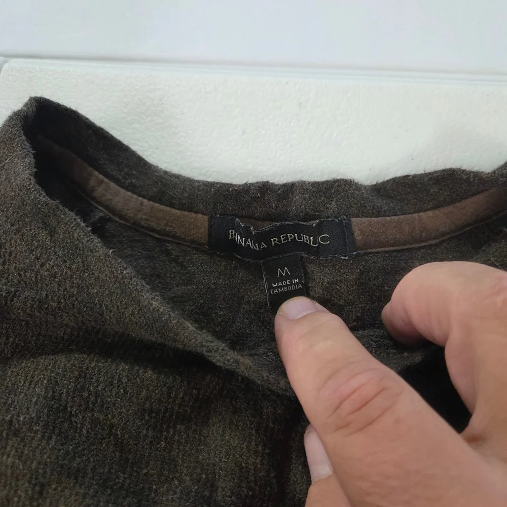 Banana Republic Mens Medium Dark Brown Crew Neck Long Sleeve Knit Sweater Solid
